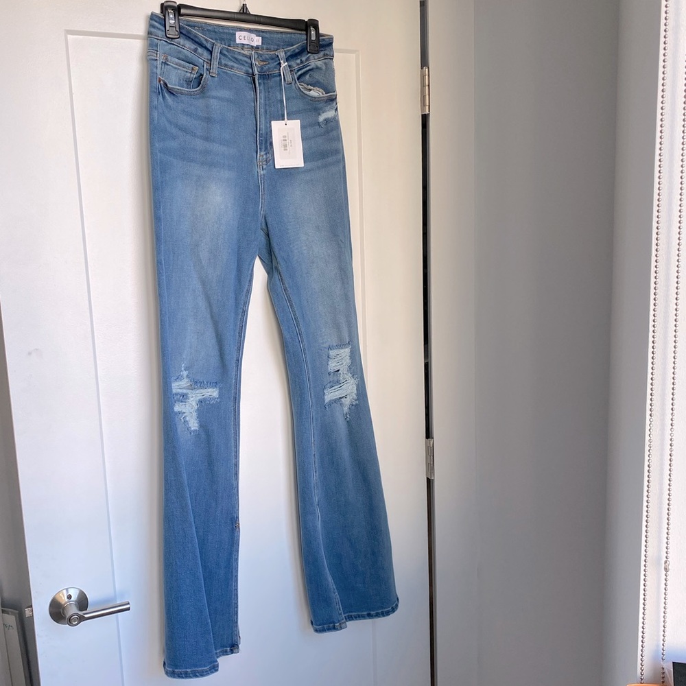 CELLO STRTCH FLARE DISTRESSED HIGH RISE JEANS